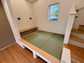 【和室】 | 呉市焼山東2丁目　限定1棟【71坪】【P3台可】 | リビングにつながるマルチスキップ☆ホッとくつろぐ空間です☆