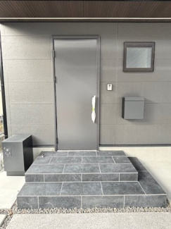 【玄関】 | 廿日市市桜尾１（全2棟）A号棟　ZEH水準住宅