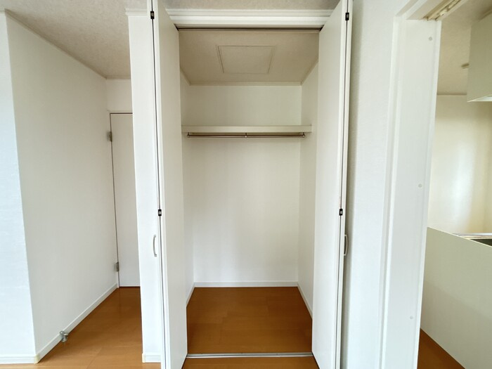 ボヌール桜道の洋室