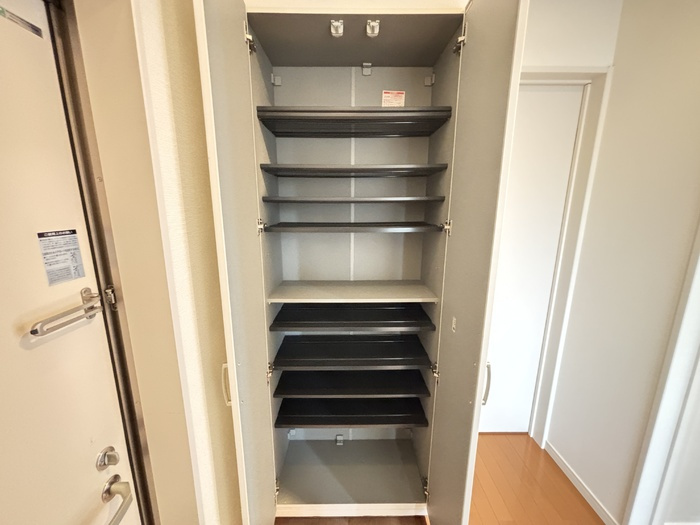 ボヌール桜道の玄関