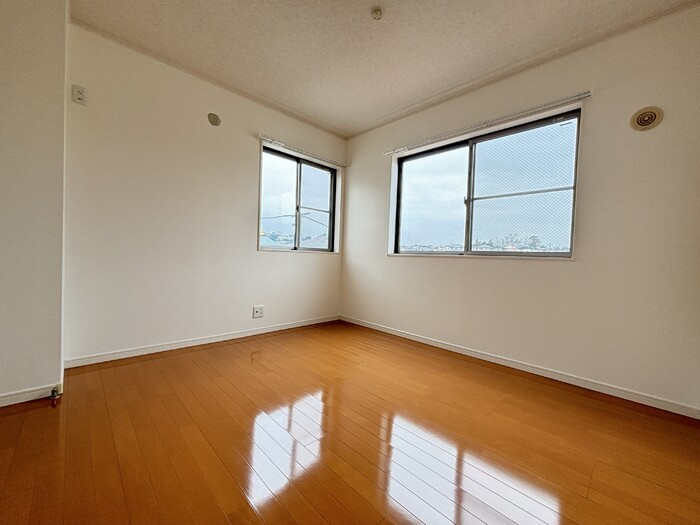 ボヌール桜道の洋室