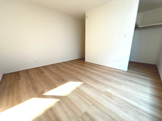 【収納】 | 佐伯区五日市中央3（楽々園駅徒歩10分！）全5区画　NO5 | 2階　洋室×3　収納付きでお部屋がスッキリ広く使えます。