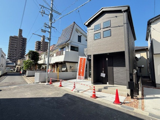 【外観】 | 佐伯区五日市中央3（楽々園駅徒歩10分！）全5区画　NO5 | 全5区画☆NO5☆広電楽々園駅まで徒歩10分☆☆五日市中央小学校まで徒歩4分☆☆五日市中学校　徒歩16分☆☆ユアーズ徒歩7分☆土地34坪☆前面道路4.4ｍ☆駐車スペース2台分☆