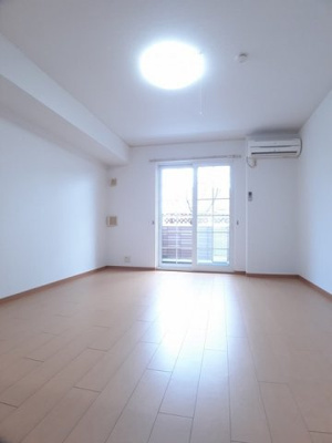 【居間・リビング】 | シャイニング・ベル | ゆったり過ごせるリビングです