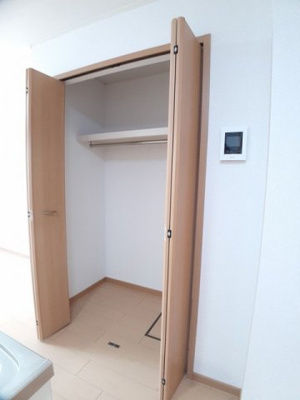 【収納】 | シャイニング・ベル | 大きなスペースがあり、収納には困りません