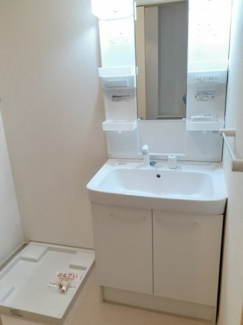 【洗面所】 | ラ・ヴィーユ | 使いやすい洗面所です