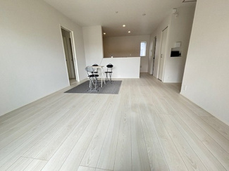 【居間・リビング】 | 佐伯区五日市町大字上河内【平屋】 | 南向き広々17帖リビング！