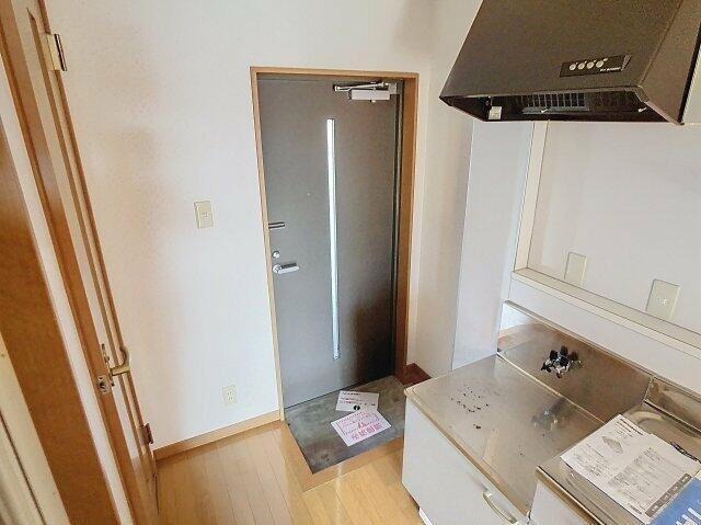 カミムラハイツの玄関|2025年12月撮影 