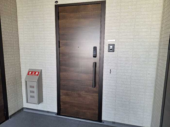 【新築】スカイハイ天神町の玄関