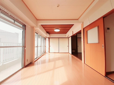 【居間・リビング】 | 互幸ビル