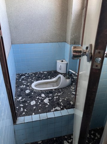 ６５９６２　岐阜市柳津町梅松中古倉庫のトイレ