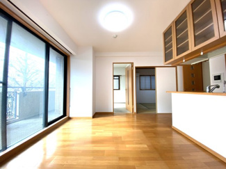 【居間・リビング】 | アンビエント北山通松ヶ崎【角部屋★南向き★４LDK】