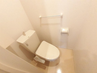 【トイレ】 | サンガーデンⅡ | コンパクトで使いやすいトイレです