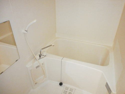 【浴室】 | サン・ロードⅣ | 落ち着いた空間のお風呂です