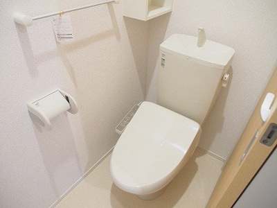 【トイレ】 | エレガンス・ベル | 落ち着いたトイレです