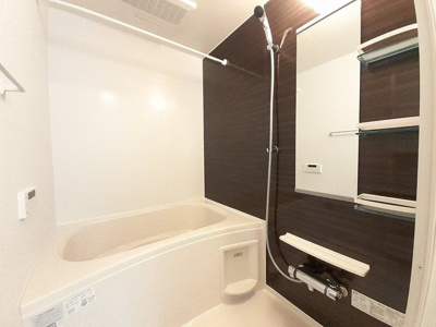 【浴室】 | ソレアード東山Ⅰ | 日々の疲れを癒すお風呂付です