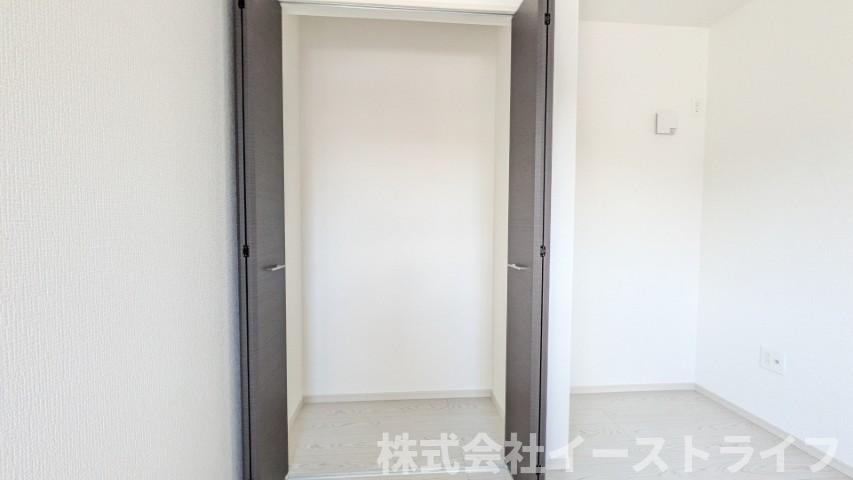 【新築戸建】　いわき市平中神谷1期　全4棟の収納|1号棟写真　クローゼットが付いているので洋服の管理がし易いです。
