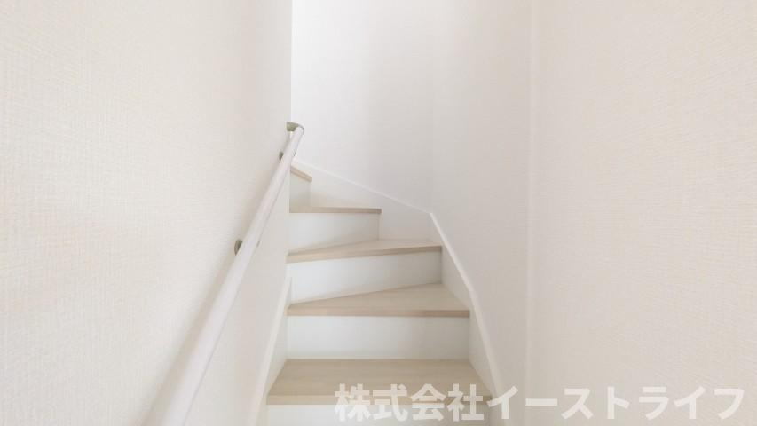 【新築戸建】　いわき市平中神谷1期　全4棟の内装|1号棟写真　階段には手すりが付いています！