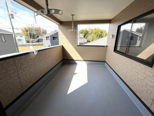 【展望】 | 西岐波小学校に通える新築戸建　宇部市床波４丁目　第３－１号棟　クレイドルガーデン　アーネストワン | 屋根付きバルコニー