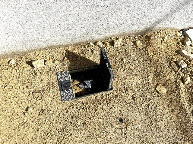 【駐車場】 | 西岐波小学校に通える新築戸建　宇部市床波４丁目　第３－１号棟　クレイドルガーデン　アーネストワン | 駐車場には散水栓も付いています。