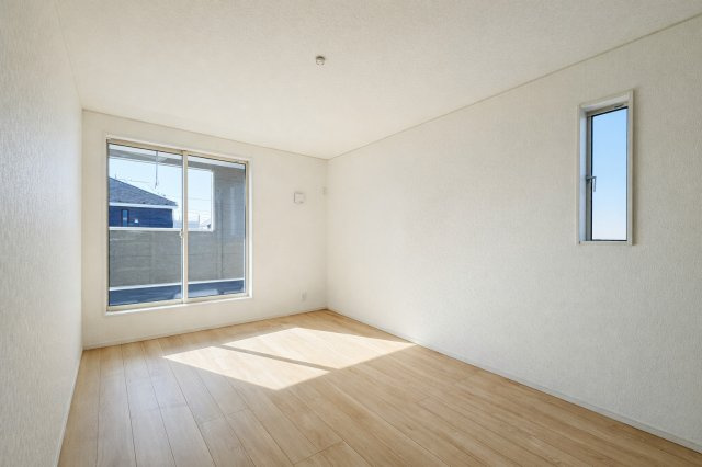 松戸市西馬橋５丁目新築戸建【旭町小学校：7分】の洋室|7.5帖寝室