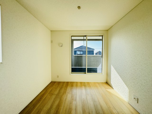 松戸市西馬橋５丁目新築戸建【旭町小学校：7分】の洋室|5帖洋室