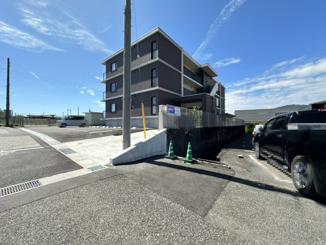 J.リヴェール高知一宮の駐車場