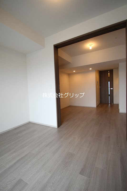 ドゥーエ横濱鶴見の洋室