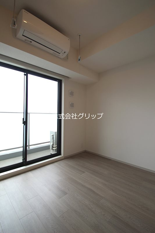 ドゥーエ横濱鶴見の洋室