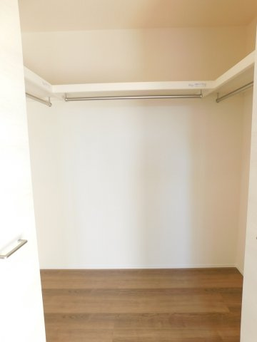 名古屋市北区喜惣治１丁目の新築一戸建の収納|◇大容量ウォークインクローゼット◇　　大きな荷物もしっかり収納できます♪
