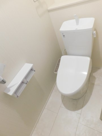 名古屋市北区喜惣治１丁目の新築一戸建のトイレ|◇トイレ◇　　１・２階　シャワートイレ　節水タイプ