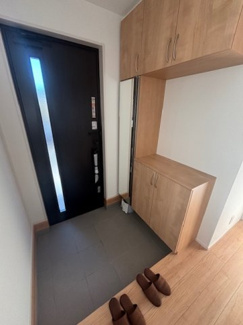 【玄関】 | 安佐北区口田2　（安芸矢口駅）NO1 | シューズボックスが設置されており、家族の靴がスッキリ収納できます☆