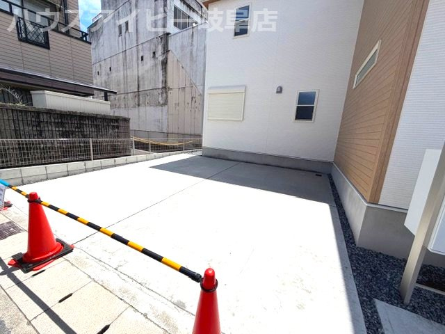 【駐車場】の画像