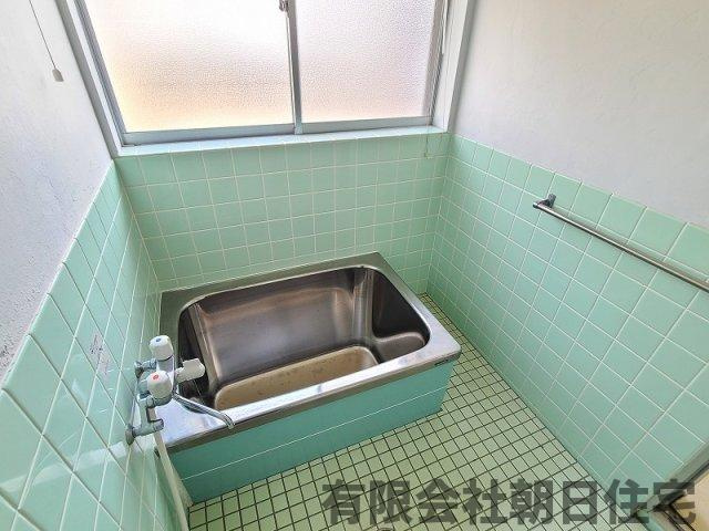 【浴室】 | 上乃木1丁目 中古戸建 平家４K 1,670万円 | 日々の暮らしに欠かせないお風呂です