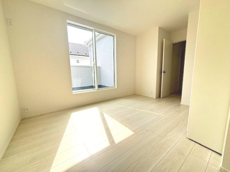 【洋室】 | 廿日市市阿品台3（阿品駅）全2区画　NO1 | 2階　洋室×3　収納付きでお部屋がスッキリ広く使えます。