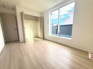 【洋室】 | 廿日市市串戸4（宮内串戸駅徒歩2分！）全2区画　NO2【61坪】 | 2階　洋室×4　収納付きでお部屋がスッキリ広く使えます。　