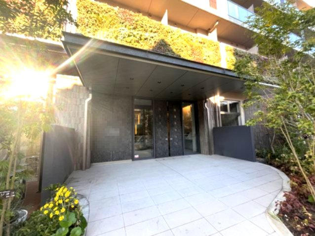 ウエリスアーバン守口のエントランス