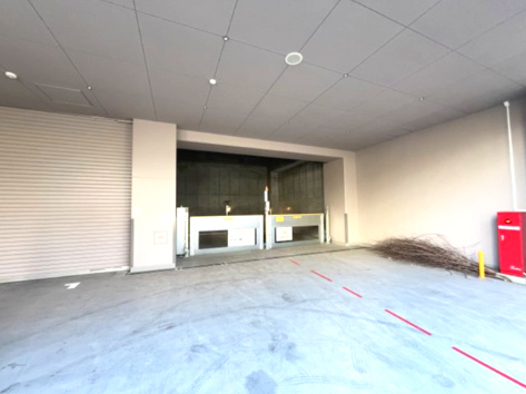 ウエリスアーバン守口の駐車場