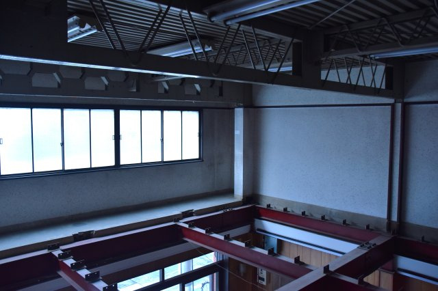 五条駅2分 鉄骨×工業製品な硬派ビルの内装|2階 床を設置することも可能