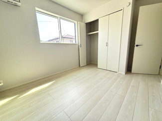 【洋室】 | 東広島市黒瀬樽原西1丁目　全2区画　NO2【54坪】 | 2階　洋室×3　収納付きでお部屋がスッキリ広く使えます。