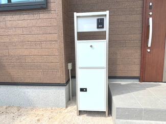 【セキュリティ】 | 東広島市黒瀬樽原西1丁目　全2区画　NO2【54坪】 | 宅配ボックス☆