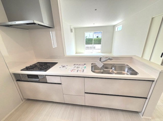 【キッチン】 | 東広島市黒瀬樽原西1丁目　全2区画　NO2【54坪】 | 機能的なシステムキッチン☆プロパンガス