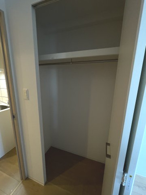【収納】 | エスリード大阪ザ・ルクス | 便利な収納スペースです