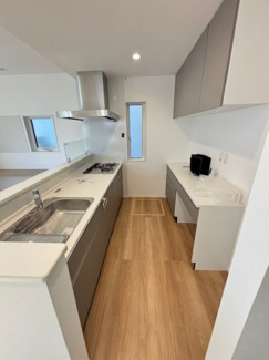 【キッチン】 | 佐伯区皆賀1丁目（全4区画）No１ | カップボード設置