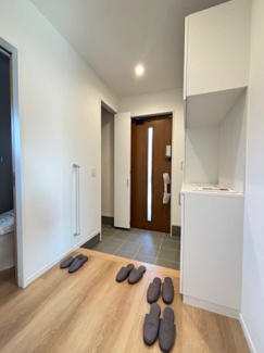 【玄関】 | 佐伯区皆賀1丁目（全4区画）No１