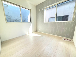 【洋室】 | 南区宇品御幸5（海岸通駅）限定1棟【外構込み】 | 2階　洋室×4　収納付きでお部屋がスッキリ広く使えます。　