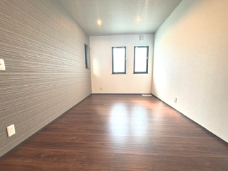 【洋室】 | 南区宇品御幸5（海岸通駅）限定1棟【外構込み】 | 2階　洋室×4　収納付きでお部屋がスッキリ広く使えます。
