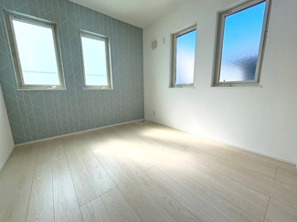 【洋室】 | 南区宇品御幸5（海岸通駅）限定1棟【外構込み】 | 2階　洋室×4　収納付きでお部屋がスッキリ広く使えます。