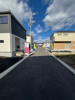 【前面道路含む現地写真】 | 安芸郡熊野町城之堀1丁目　全5区画　NO8