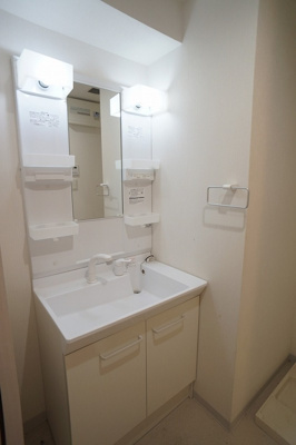 【洗面所】 | 仲介手数料半額！HPには初期費用掲載！「プライスホーム」で検索！AXIS平尾1番館